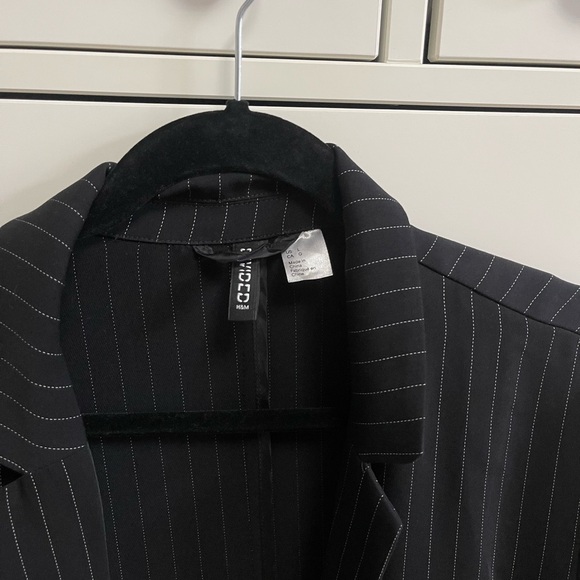 Pin stripe Coat - Picture 2 of 5